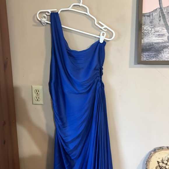 NWT House of Harlow Royal Blue One-Shoulder O-Ring Pleated Gown Large - Picture 9 of 12